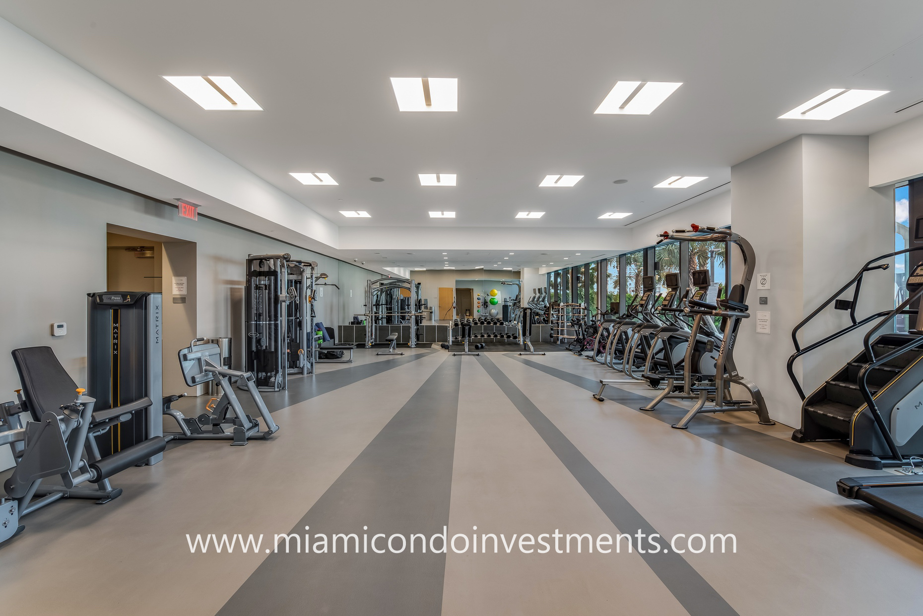 fitness center at Rise Brickell City Centre