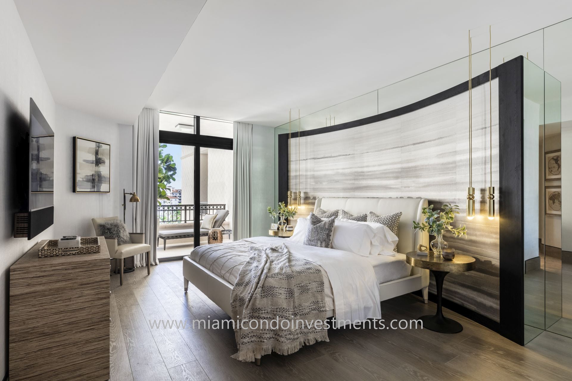 furnished bedroom at Palazzo Del Sol